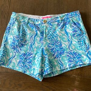 Lilly Pulitzer Callahan Short - size 10